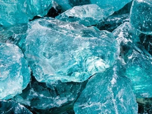 Đá Aquamarine là gì? công dụng và ý nghĩa phong thủy của đá Aquamarine